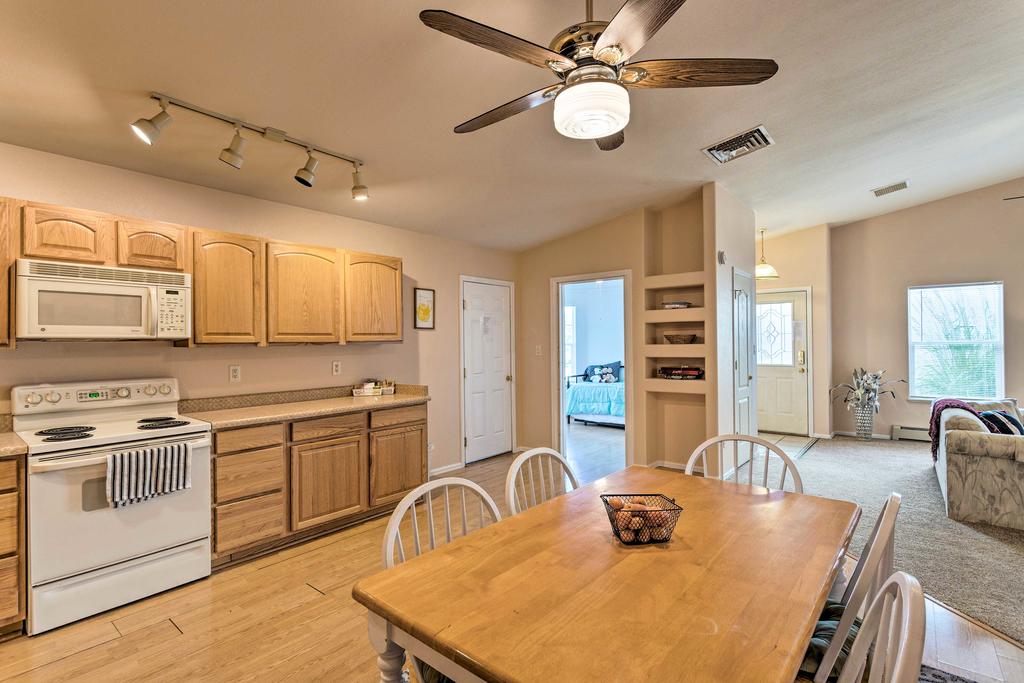 Grand Junction Townhome By CO Nat'l Monument! - thumb 3