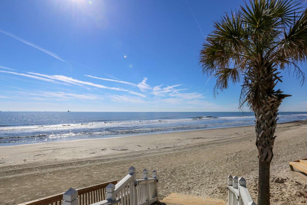 Grand Pavilion 141 - thumb 1