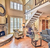 Grand PHX Townhome with Central Location Pool Access - Tourism Bookings