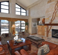 Grand Summit G704 - Tourism Bookings