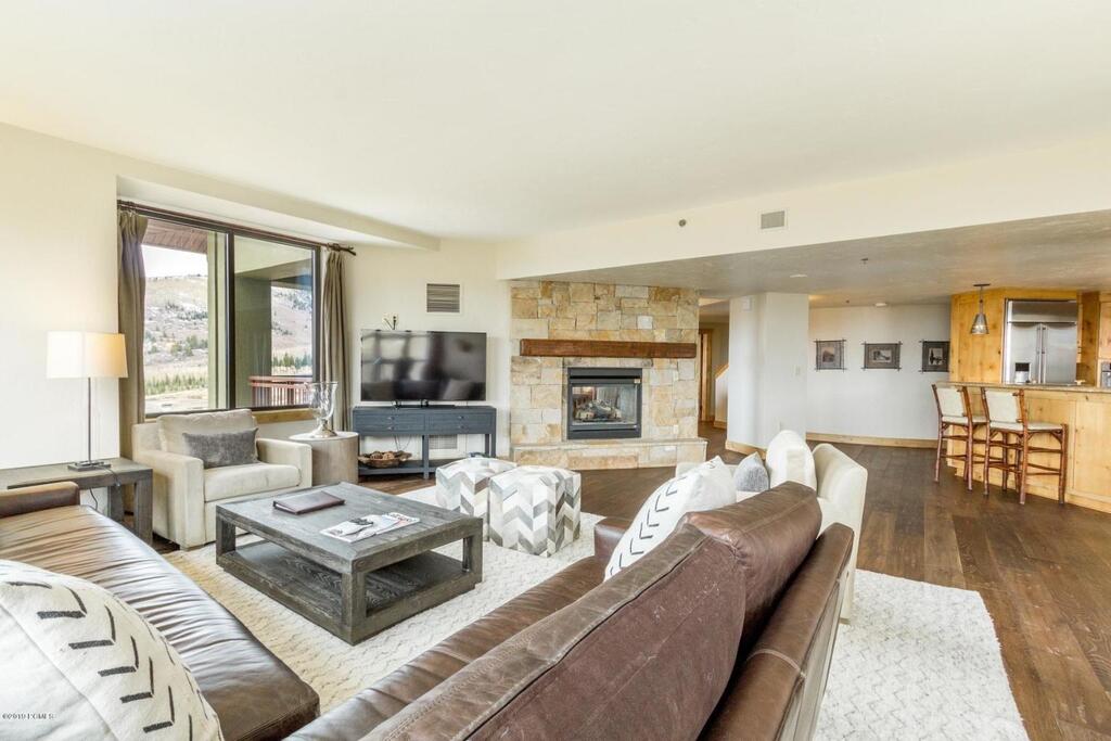 Grand Summit Hotel Penthouse #702 - thumb 3