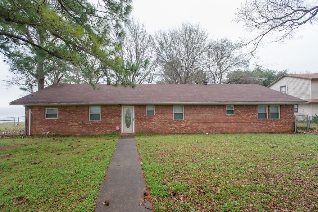Great Texas Lakefront On CedarCreek Lake - thumb 0