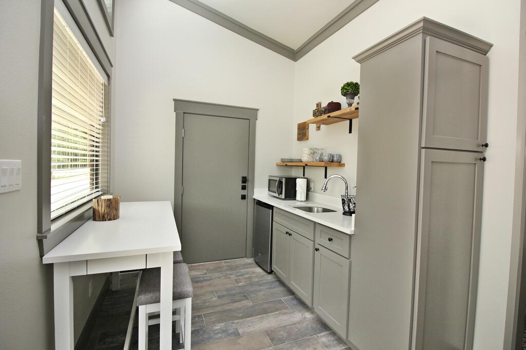 Green Acres Cottages - Boerne Suite - thumb 3