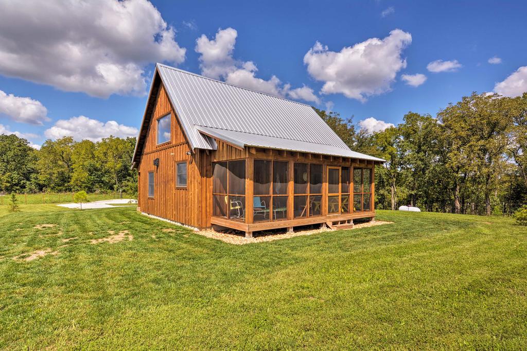 Greenfield Cabin With Screened-In Porch And Fire Pit! - thumb 0