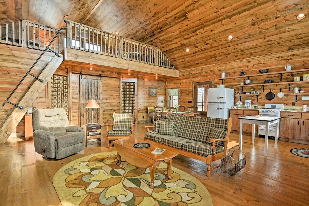 Greenfield Cabin With Screened-In Porch And Fire Pit! - thumb 2