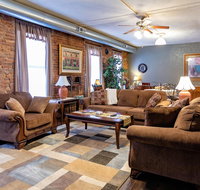 Guest Apartment at Commercial Street Studio - Tourism Bookings