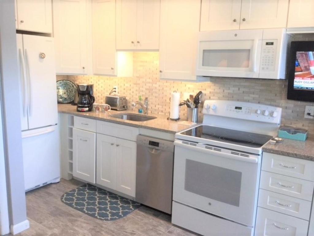 Gulf Holiday Unit 12- Close To Beach And Siesta Key Village! - thumb 3