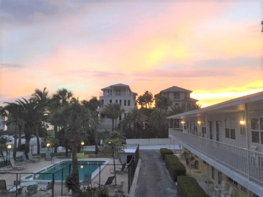Gulf Holiday Unit 12- Close To Beach And Siesta Key Village! - thumb 1