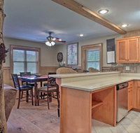 Guntersville Cabin with Fire Pit Walk to Lake - Tourism Bookings