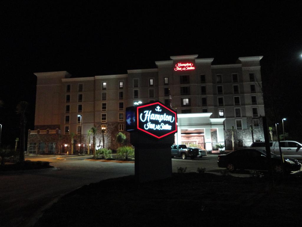 Hampton Inn & Suites Columbia/Southeast-Fort Jackson - thumb 0
