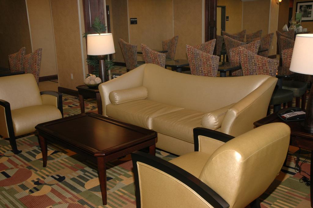 Hampton Inn & Suites Corsicana - thumb 3