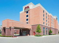 Hampton Inn & Suites Detroit/Airport Romulus