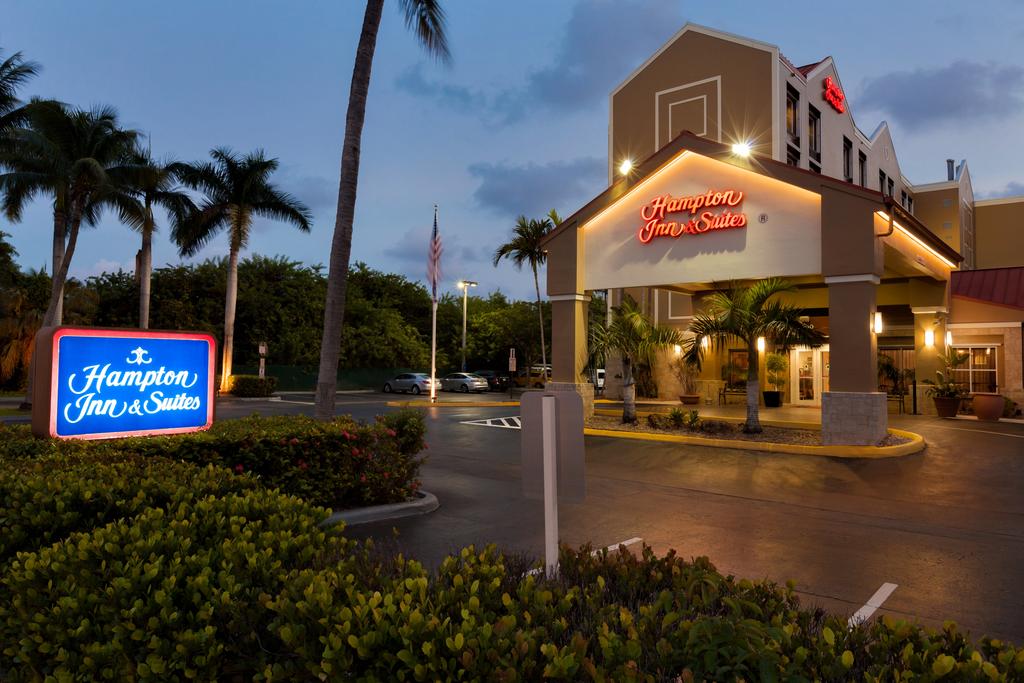 Hampton Inn & Suites Fort Lauderdale Airport - thumb 0