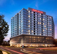 Hampton Inn  Suites Teaneck/Glenpointe - Tourism Bookings