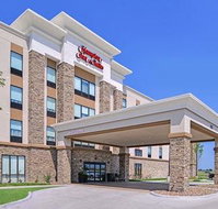 Hampton Inn and Suites Altoona-Des Moines by Hilton - Tourism Bookings
