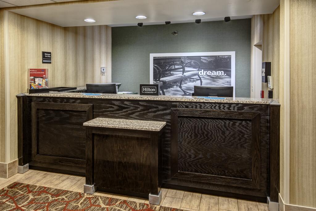 Hampton Inn Ashland - thumb 1