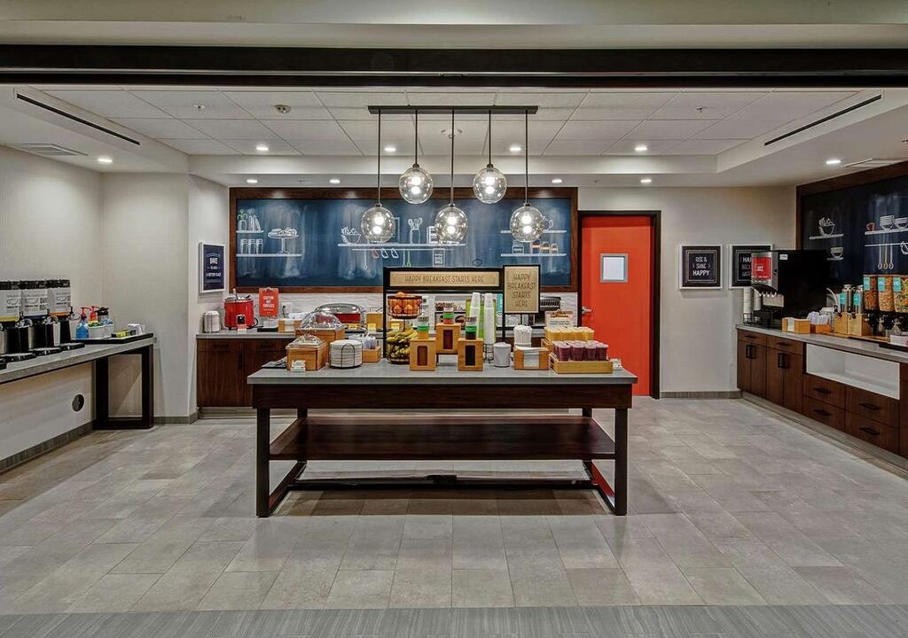 Hampton Inn Fresno Airport - thumb 2