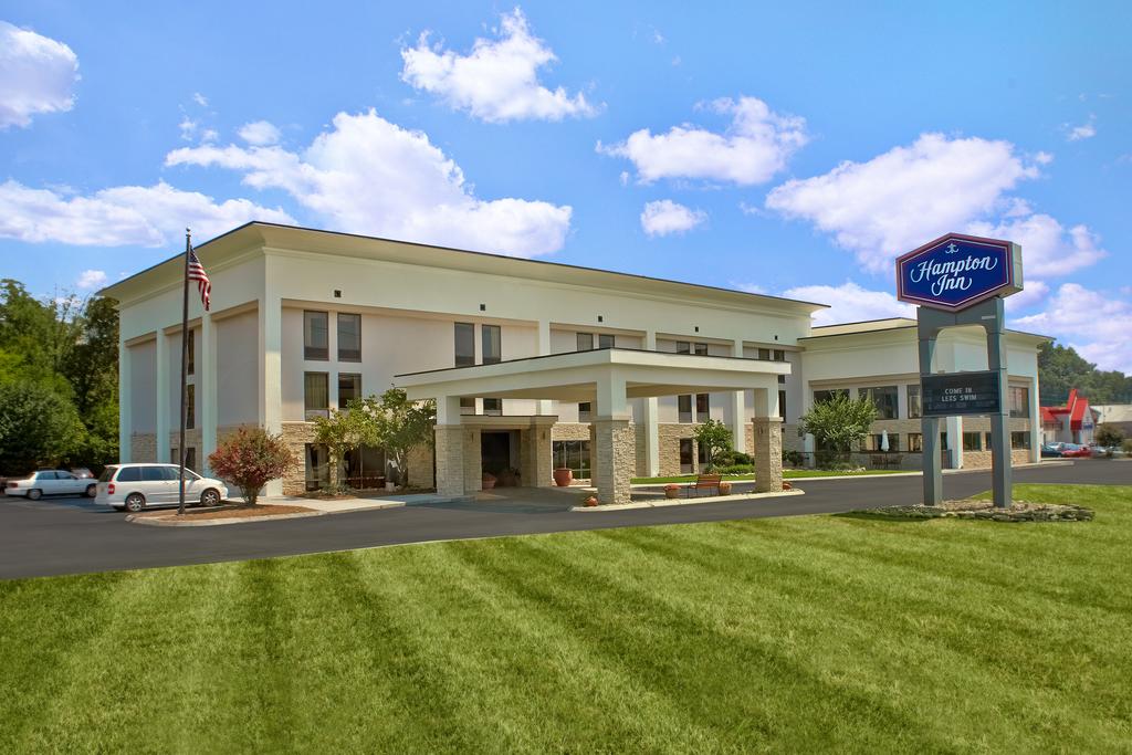 Hampton Inn Sevierville - thumb 0