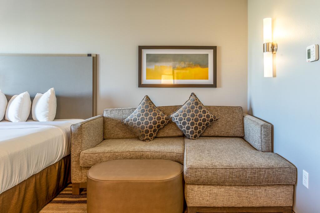 Hawthorn Suites By Wyndham Loveland - thumb 1