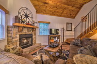 Helen Townhome Walk to Chattahoochee River USA Accommodation