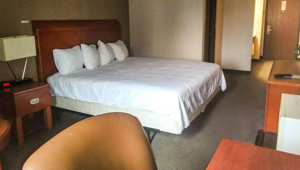 Heritage Place Inn & Suites - thumb 1
