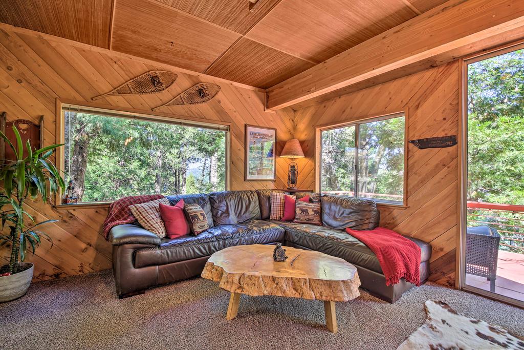 HewLander Hideaway' With Lake Arrowhead Views! - thumb 3
