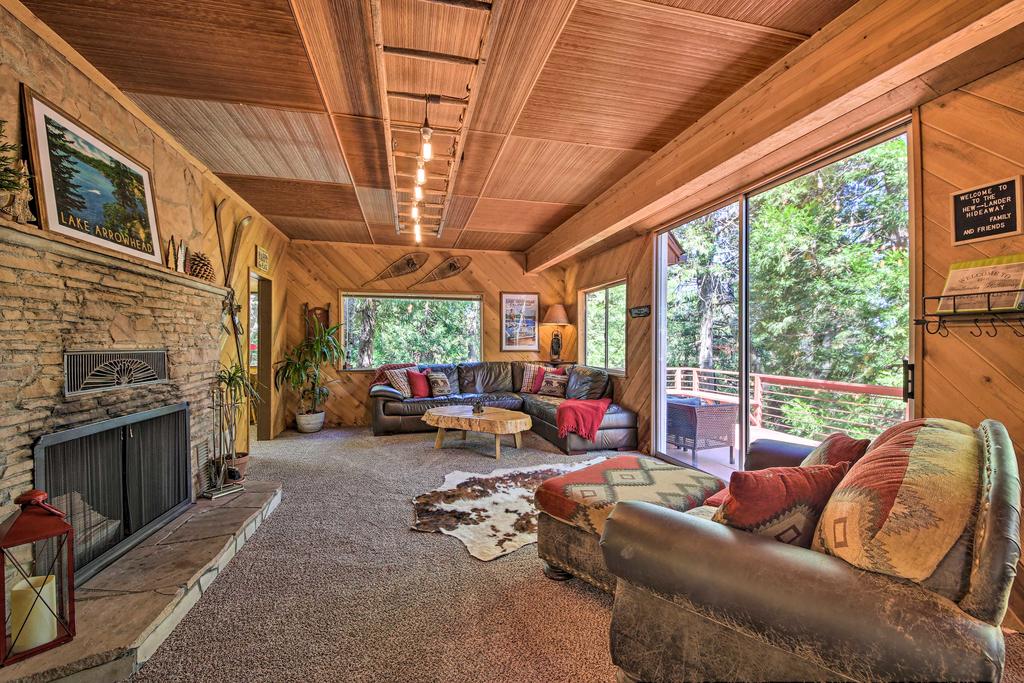 HewLander Hideaway' With Lake Arrowhead Views! - thumb 2