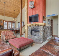 High-end summer/winter lodge on slopes of Alta - Hotels Santiago