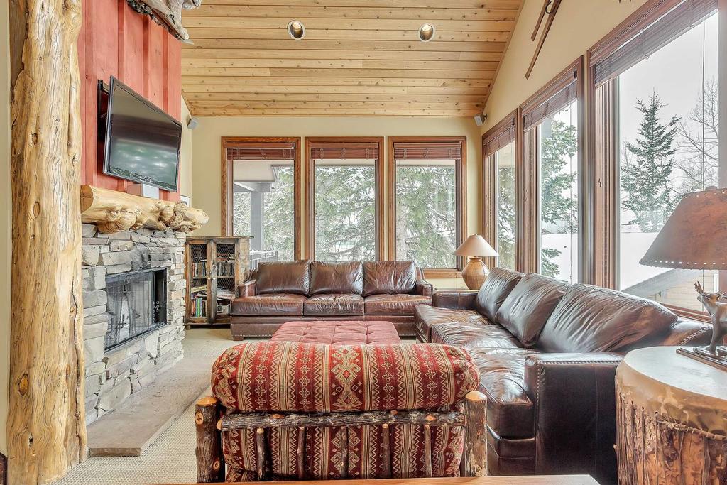 High-end Summer/winter Lodge On Slopes Of Alta - thumb 1