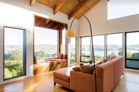 Highland House - Vacation Home centrally located in Point Reyes National Park USA Accommodation