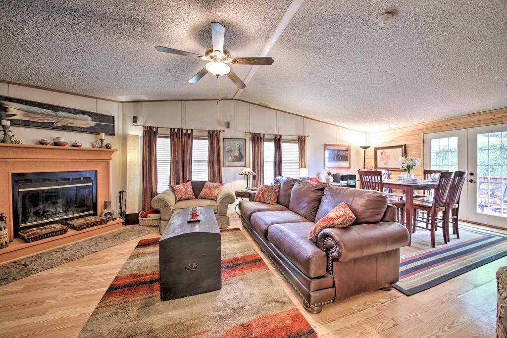 Hill Country Home With Pool & Wildlife Sightings! - thumb 1