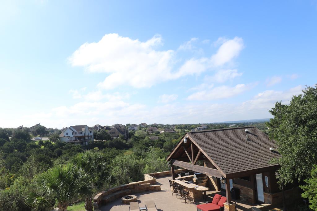 Hill Country Oasis - thumb 1