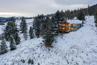 Hillside Hideaway Tourism Bookings