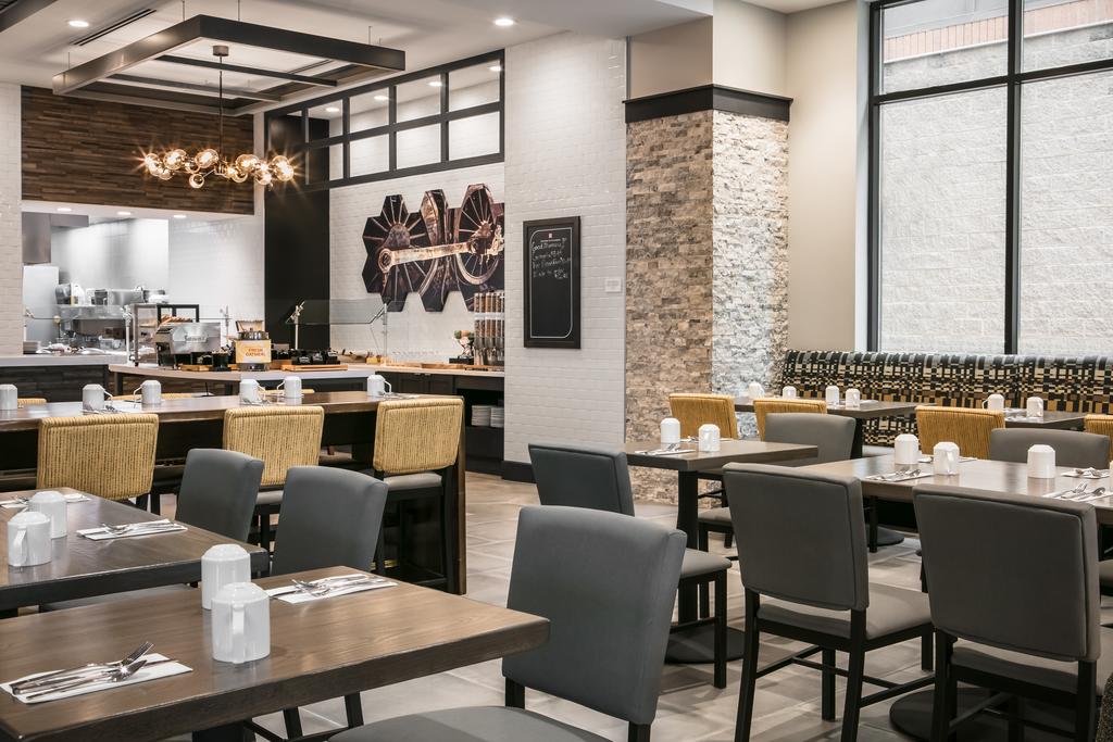 Hilton Garden Inn Iowa City Downtown University - thumb 1