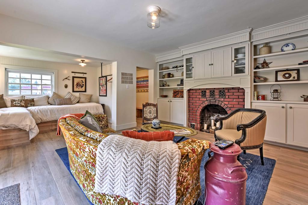 Historic Albion Mountain Cottage On Quiet Street! - thumb 1