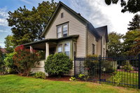 Historic and Charming Salem Home with Mill Creek Views USA Accommodation