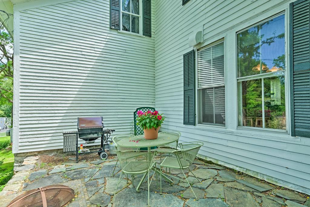 Historic Arlington 'Deming House' On Route 7A - thumb 1