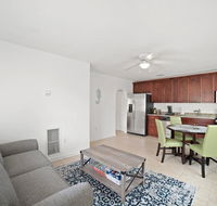 Historic Beach Escape - Entire Apartment C - Students Accommodation