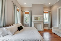 Historic Downtown Home Close to Everything Tourism Bookings