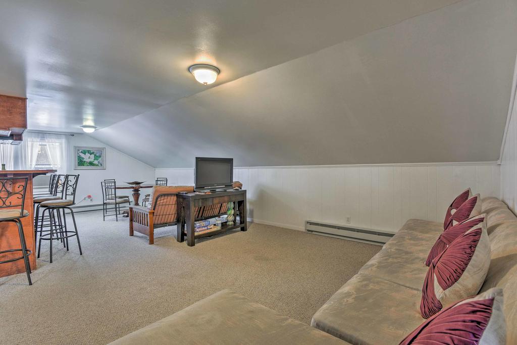 Historic House Near Elk Mountain Skiing & Hiking! - thumb 3