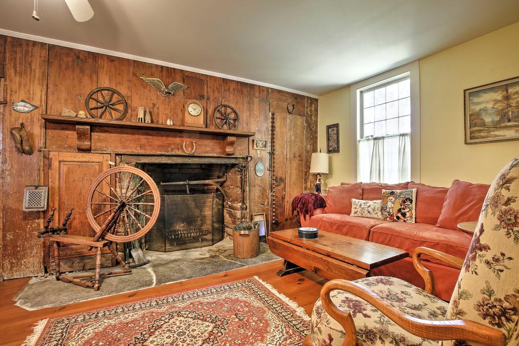 Historic Huntington Home - Walk To Westfield River - thumb 2