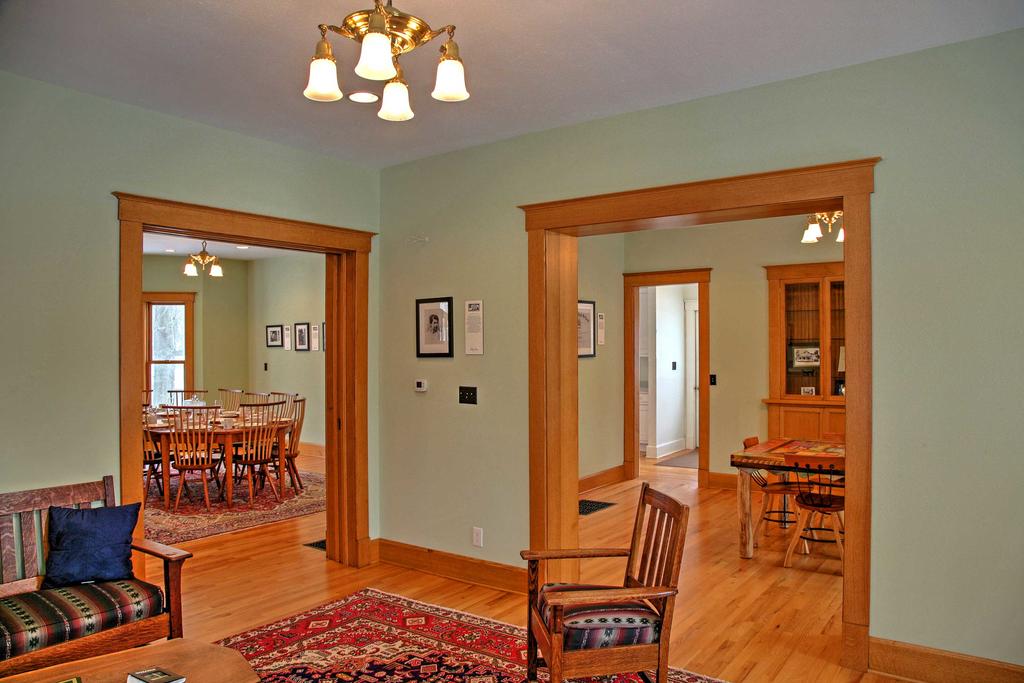 Historic Jefferson Home - Restored And Spacious! - thumb 3
