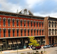 Historic Plaza Hotel - USA Accommodation