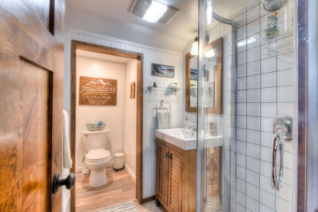 Hole In One Cabin - thumb 2