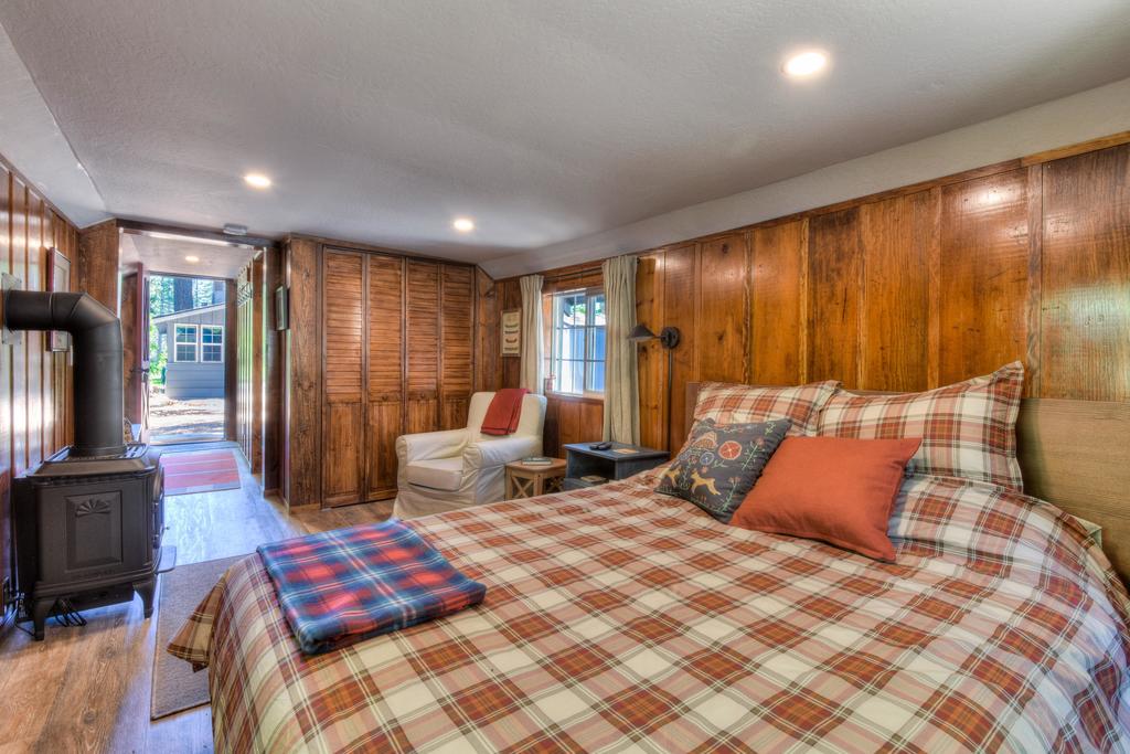 Hole In One Cabin - thumb 3