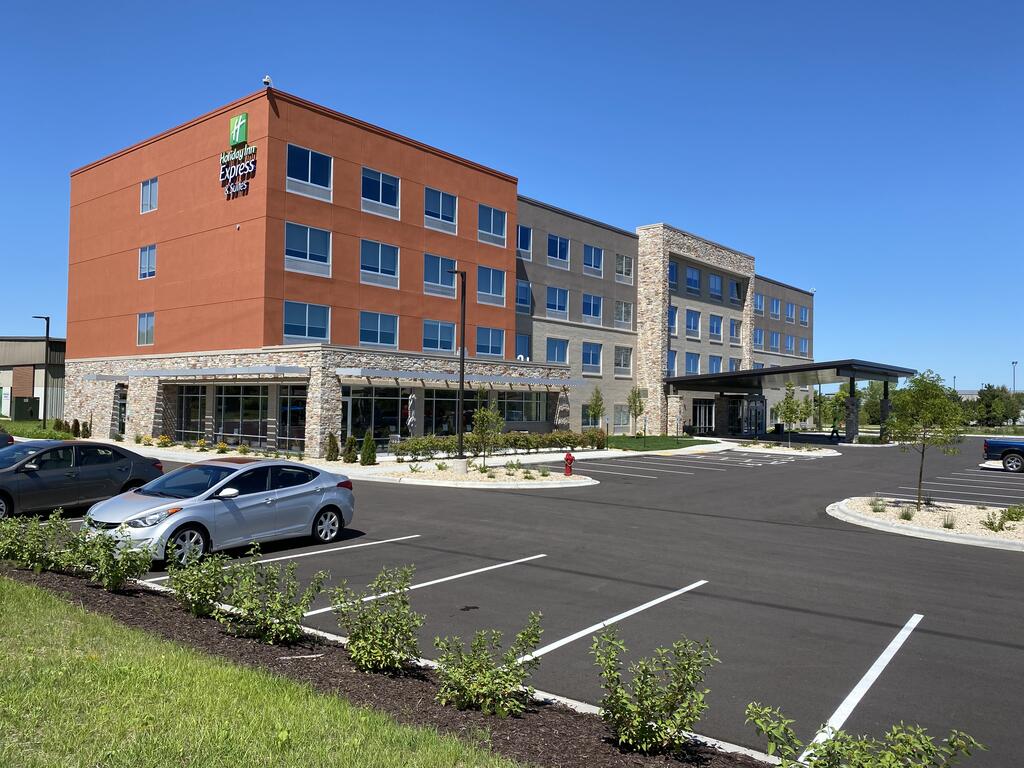 Holiday Inn Express & Suites - Madison West - Middleton - thumb 0