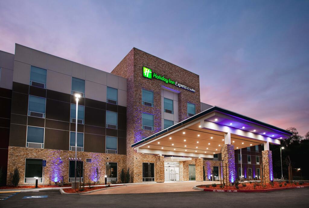 Holiday Inn Express & Suites Oakhurst-Yosemite Park Area - thumb 1