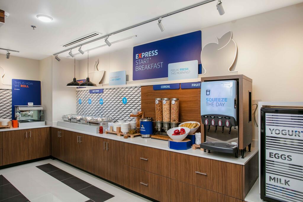 Holiday Inn Express & Suites Oakhurst-Yosemite Park Area - thumb 2