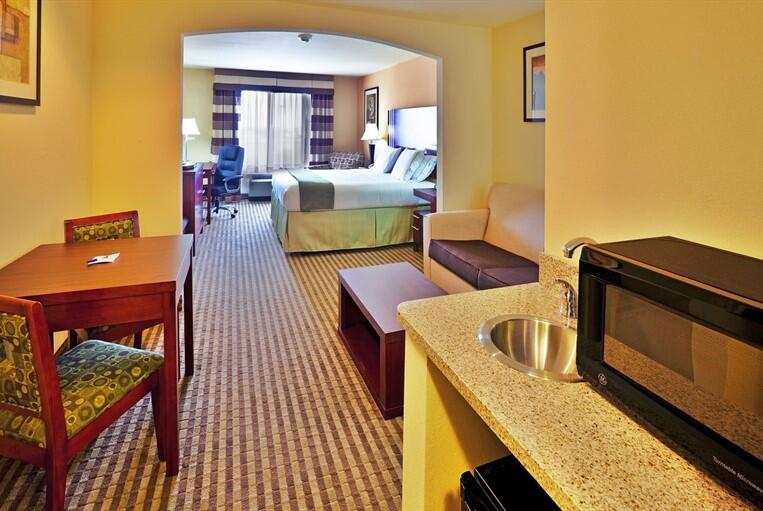 Holiday Inn Express & Suites Perry - thumb 1