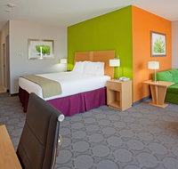 Holiday Inn Express Hotel & Suites Clute-Lake Jackson - Tourism Bookings